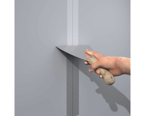 Spachtel zum Auftragen von Fugenband auf eine Wand