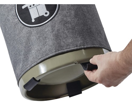 Detailansicht einer Grill Abdeckhaube mit Bedienelement