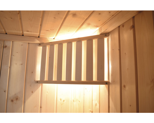 Holzsauna mit Belüftung