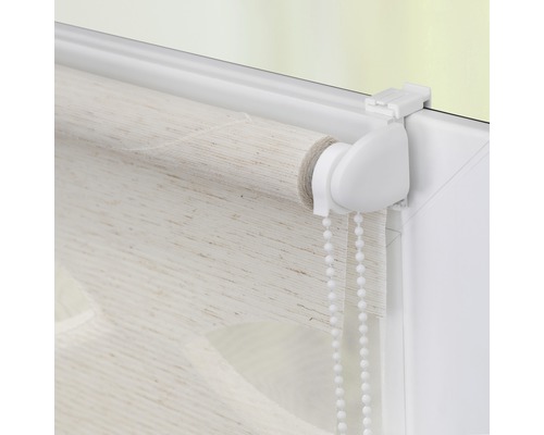 Nahaufnahme eines Doppelrollos mit Kettenzug