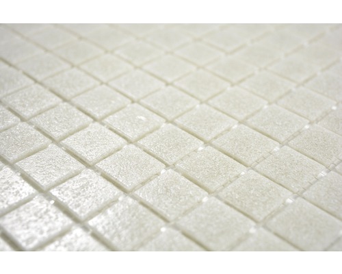 Quadratische Mosaikfliesen aus Glas