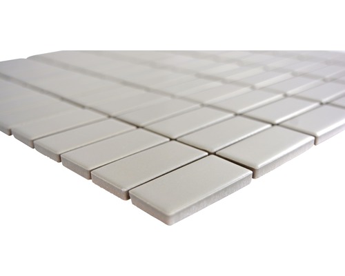 Mosaikfliesen in rechteckiger Form