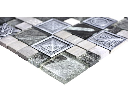 Mosaikfliese mit Glas-, Naturstein- und Metallelementen