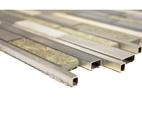 Mosaikfliese aus Stein und Aluminium