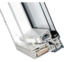 Querschnitt eines Kunststofffensters mit Holzrahmen und Glas