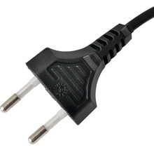 Schutzkontaktstecker für Elektrogeräte