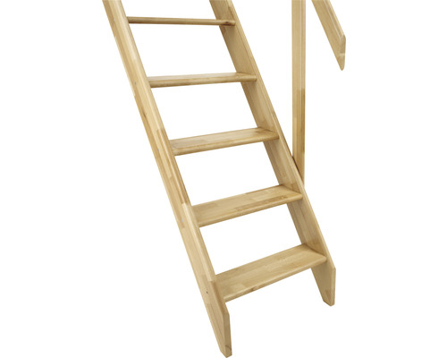 Holztreppe mit Handlauf