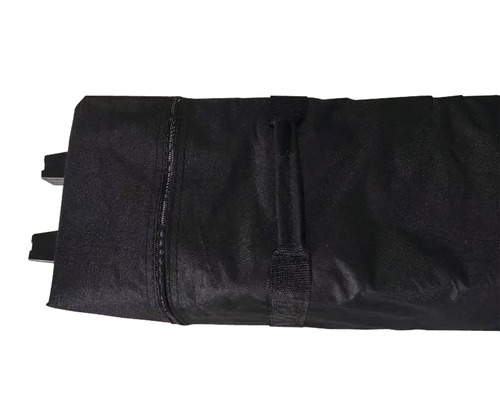 Schwarze Tragetasche mit Reißverschluss und Tragegriff