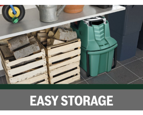 Holzhäcksler zur einfachen Aufbewahrung unter einem Regal mit zwei Holzkisten