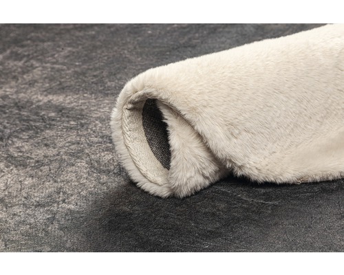 Gerollter Teppich