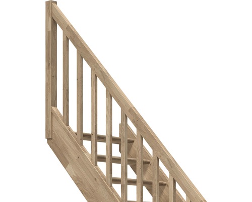 Holztreppe mit Geländer