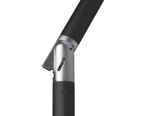 Detailaufnahme eines Sonnenschirms mit Knickvorrichtung.