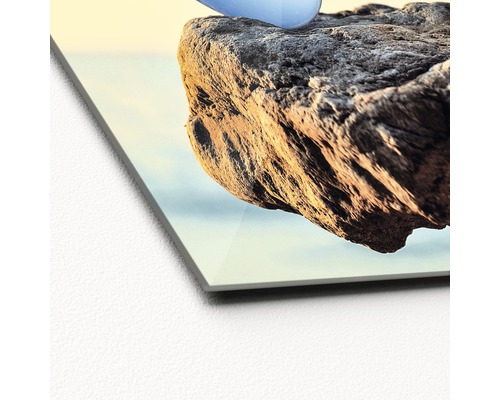 Detailansicht einer Glasbildoberfläche mit Steinmotiv