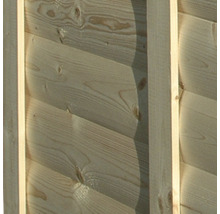 Detailansicht einer Holzwand mit Nut-und-Feder-Brettern