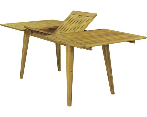 Ausziehbarer Holztisch für den Garten