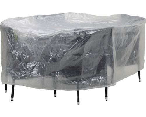 Gartentisch und Stühle mit transparenter Schutzhülle