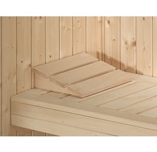 Sauna mit Holzwand, Liegefläche und Treppe