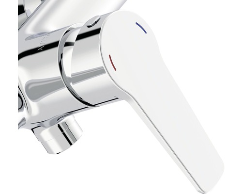 Armatur mit Hebel zur Wassermischung