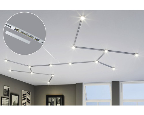 Deckenleuchte mit Schienensystem und LED-Leuchtmitteln im Wohnzimmer