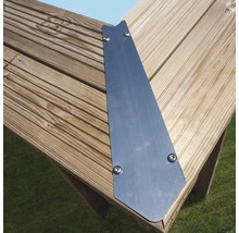 Metallverbinder auf Holzterrasse zur Konstruktionsverstärkung