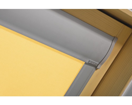 Detailansicht eines Dachfensterrollos der Marke Fakro