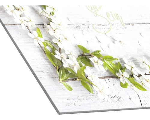 Dekobild mit Kirschblüten auf Holzoptik