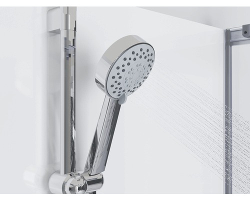 Handbrause mit Brausestange und laufendem Wasser