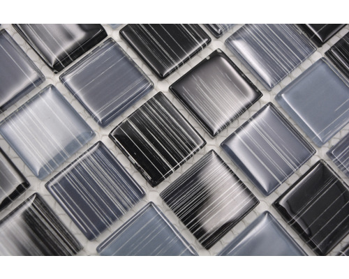 Mosaikfliese aus Glas mit Streifenmuster