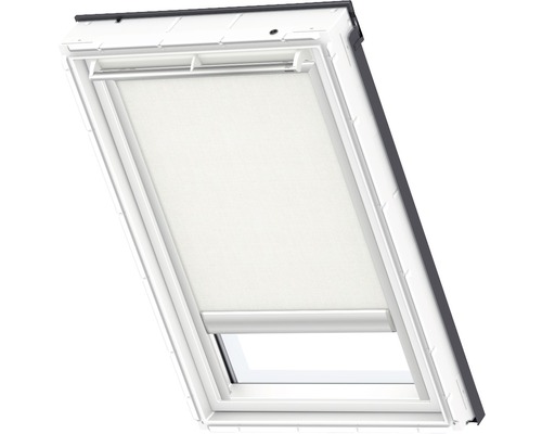 Dachfenster mit Rollo zur Lichtregulierung