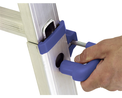 Detailaufnahme einer Aluminiumleiter mit Bolzenverbindung