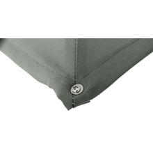 Detailansicht eines Pavillondachs mit Schraube