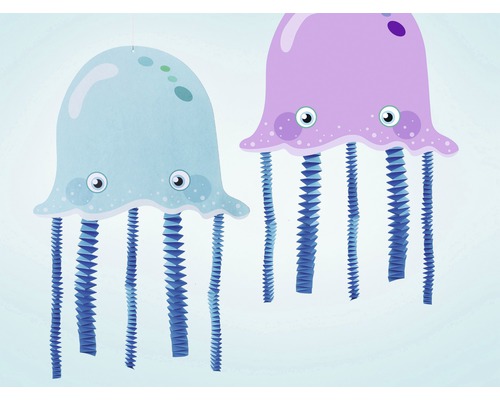 Zwei dekorative Quallen-Mobile