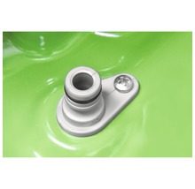 Detailansicht eines Wasseranschlusses mit Schraube