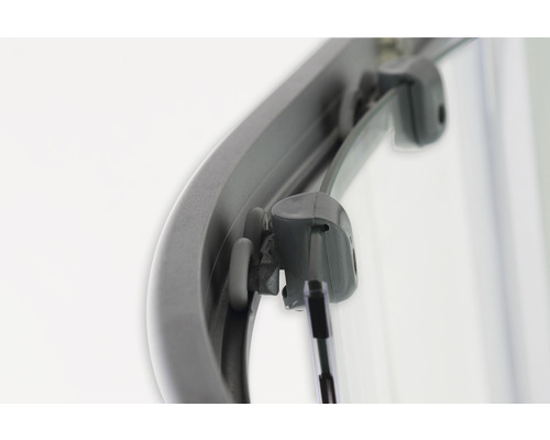 Detailansicht eines Duschkabinenrahmens mit Rollenmechanismus