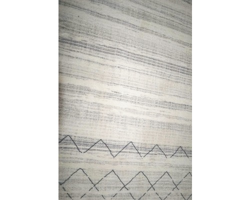 Teppich mit Streifenmuster und Zickzackdesign