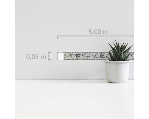 Zierbordüre mit Blumenmuster, Länge 5 Meter, Breite 0,05 Meter