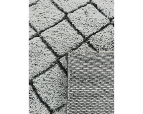 Hochflor-Teppich mit geometrischem Muster