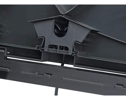 Detailansicht des Kunststoffgehäuses eines Teichfilters