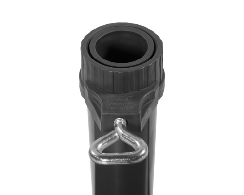 Detailansicht einer Gerätestielaufnahme mit Öse