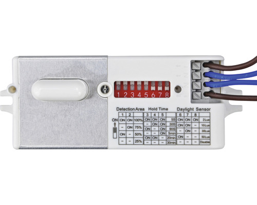 Detailansicht eines Bewegungsmelders mit DIP Schaltern und Anschlussklemmen