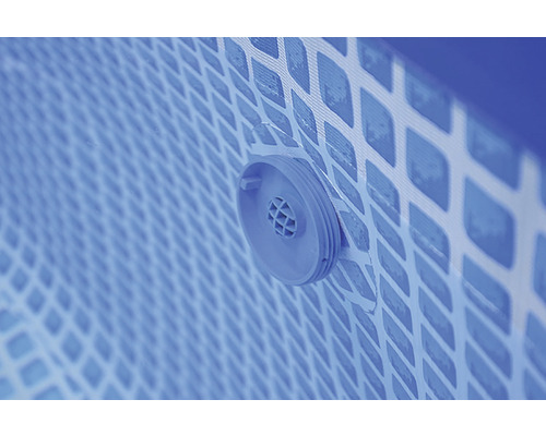 Detailansicht eines Schwimmbeckenablaufs