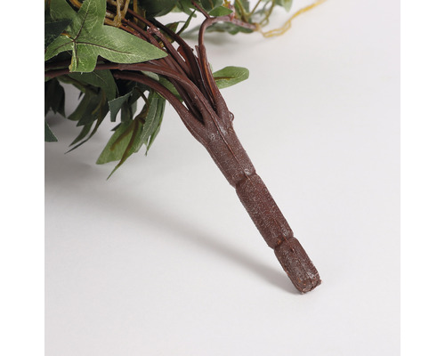 Künstlicher Efeu-Stiel mit grünen Blättern