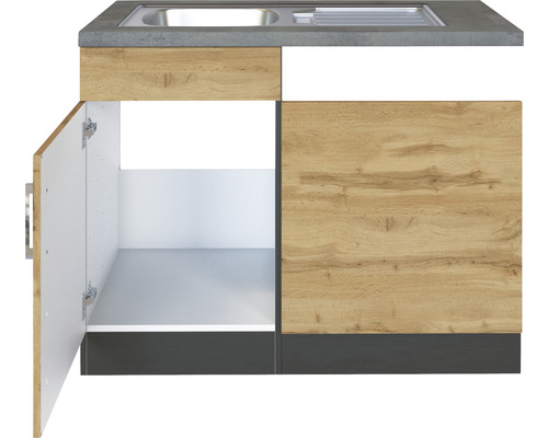 Küchenspüle mit offenem Unterschrank und Holzdekor