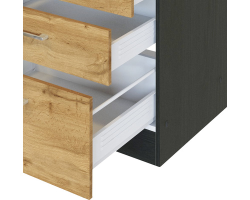 Schrank mit Schubladen in Holzoptik und offenem Auszug