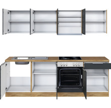 Küchenzeile mit Spüle, Herd, Backofen und Stauraum