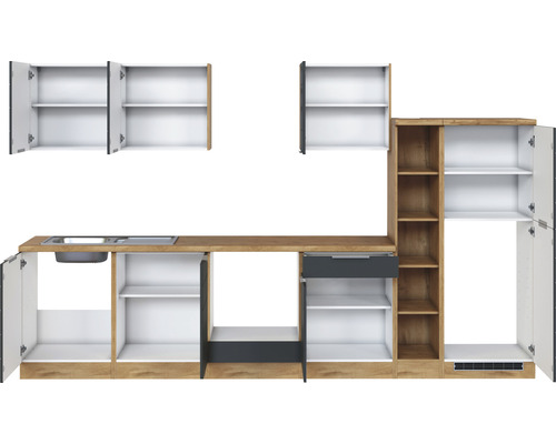 Küchenzeile mit Spüle, Schublade, Schränken und Regalen