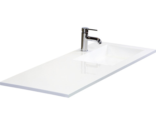 Waschtischplatte mit eingelassenem Waschbecken und Armatur