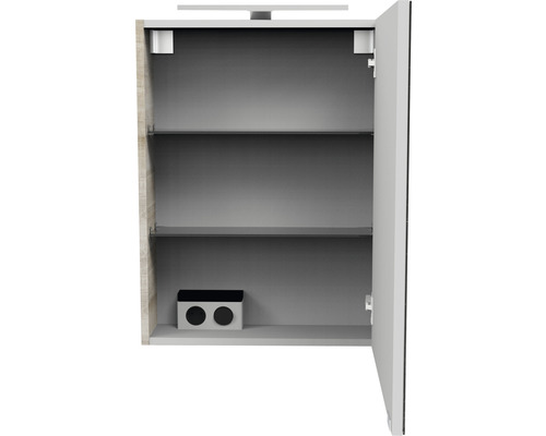 Offener Spiegelschrank mit Einlegeböden