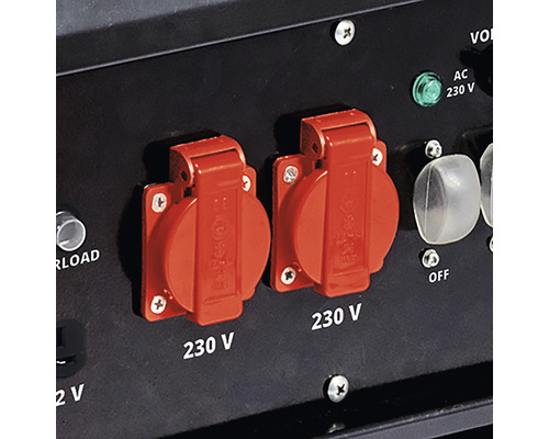 Nahaufnahme von zwei 230-Volt-Steckdosen an einem Generator
