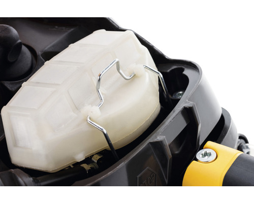 Detailansicht eines Luftfilters für Gartengeräte